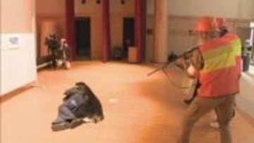 岐阜・下呂市で初の緊急銃猟の訓練　長時間居座るクマを想定し猟友会や市職員などが対応確認