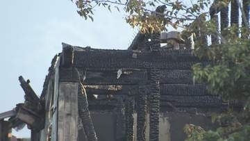 垂井町の住宅で火事　焼け跡から2人の遺体が見つかる