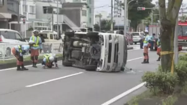 車同士が衝突　介護送迎車が横転　６人けが　ドラレコなどで原因捜査　名古屋・港区