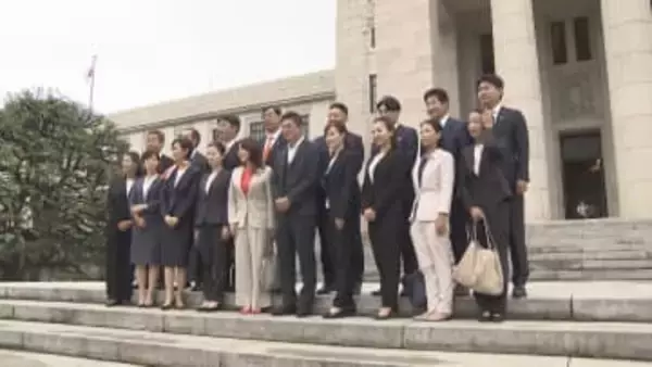 臨時国会召集　参議院・新人議員が初登院で決意語る