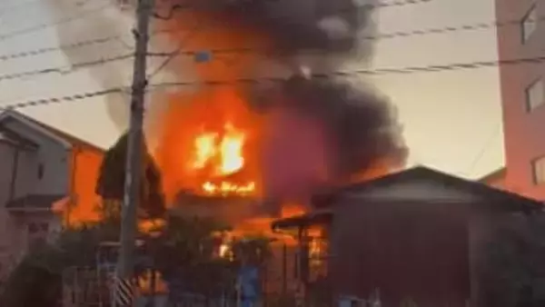 住宅で火災　高齢者とみられる男女２人がけが　愛知・尾張旭市