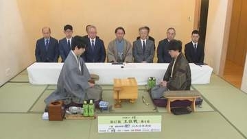 王位戦第4局　藤井聡太六冠が封じて2日目へ　勝利すれば7連覇に王手
