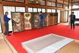 「「一ノ谷屋島合戦図屏風」150年ぶり修復へ　むつ市文化財、常念寺から搬出」の画像1