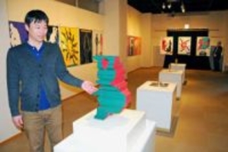 人物モチーフのポスターや立体作品紹介　二戸で企画展「福田繁雄のヒト仕事」