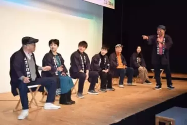 「恥ずかしがらず使おう」十日市さんらが爆笑トーク／はっちで南部弁イベント　