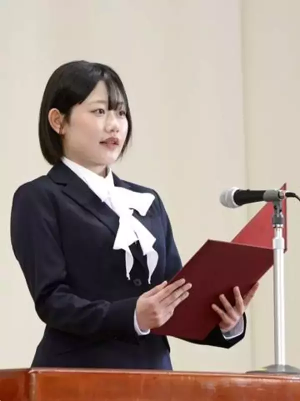 「夢に向かってまい進したい」　八戸学院大・短大で入学式