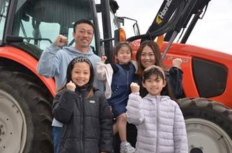 【うみねこマラソン参加紹介】とみえれ．ふぁーむ（七戸）　一家で挑戦、農産物もPR