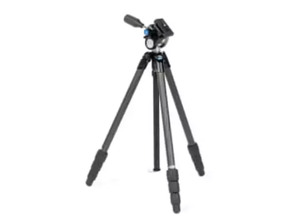 日本野鳥の会とスリックが共同企画　フリーターン雲台搭載のカーボン三脚