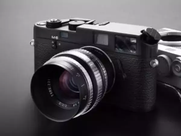 Angenieuxの銘玉を復刻した「M 50mm f/1.5 Z21」にマットブラックが追加