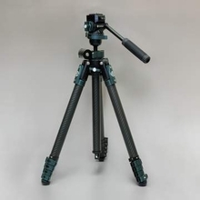 デジカメ動画Watch：自宅VLOGや物撮りに…サイズ感と各種アイデアが光る動画用三脚 Ulanzi「GlideGo JJ06」