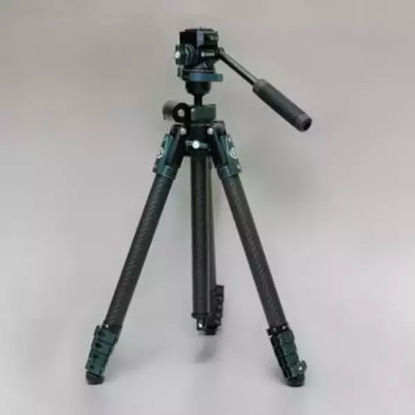 デジカメ動画Watch：自宅VLOGや物撮りに…サイズ感と各種アイデアが光る動画用三脚 Ulanzi「GlideGo JJ06」