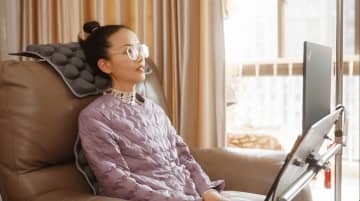 インタビュー：体を動かせなくなったダンサーの思いに「8K VR」のテクノロジーで寄り添う 360°カメラ「Insta360 X4」が実現した社会貢献