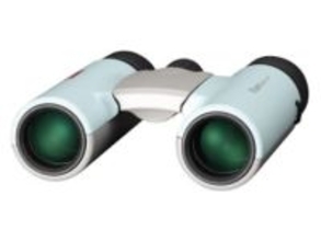 ビクセンとコールマンが双眼鏡でコラボレーション　8倍・10倍の2モデル　「アイスブルー」など優しいカラーリング