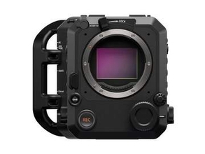 富士フイルム「GFX ETERNA 55」に最新ファームウェア　PLレンズ装着時のホワイトバランス変動など修正