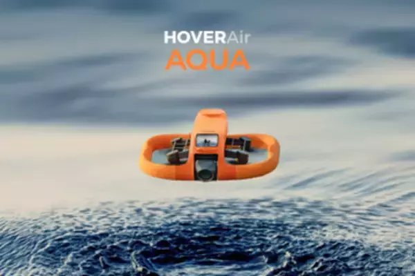 水上を飛ぶ防水ドローン「HOVERAir AQUA」　AI制御でハンズフリー撮影も　リストバンド式のリモコンも