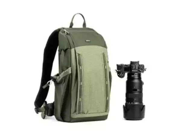 本日のお買い得商品 柔らかなグリーンカラーのthinkTANKphotoバックパックがセール中