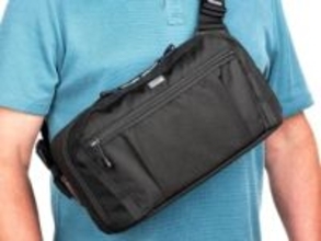 本日のお買い得商品 サブバッグとして交換レンズを携行。thinkTANKphoto「プレスパス 10」が9%OFF