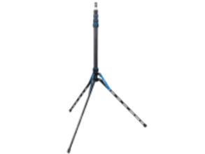 ニッシンジャパン、狭い場所でも使えるカーボンスタンド