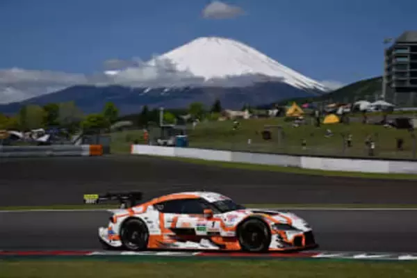 富士スピードウェイでSUPER GTの公式テスト　本戦前のマシンを撮影するチャンス