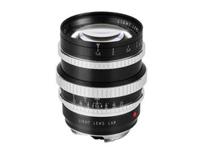 往年のブランド「Angenieux」の再来を目指したレンズ