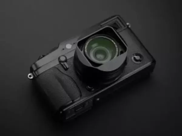 富士フイルム「XF23mmF2.8 R WR」などに対応したアルミ製角型フード