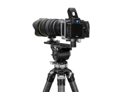 超望遠レンズをブレなく支えるLeofotoの「ロングレンズサポート」　工具なしで調節が可能に