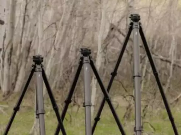 Peak Designの「六角柱」三脚に中・大型モデル　より幅広い撮影に対応　剛性も高めた「Pro Tripod」