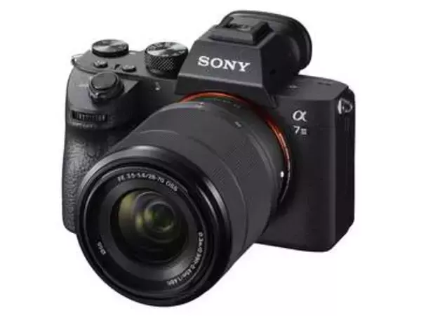 「α7 IV」「α7 III」ズームレンズキットが刷新　同梱レンズがII型に