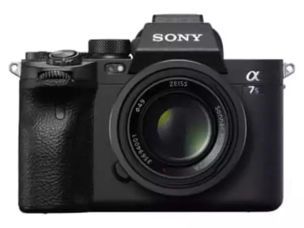 ソニー「α7S III」のフォーカスエリアが拡充　縦横対応表示とUSBストリーミング機能も追加