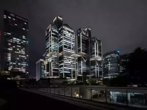想像を超える規模のDJI本社「Sky City」にお邪魔しました　フラッグシップストアには歴代Hasselbladも