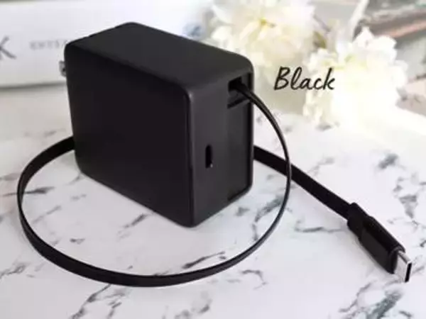巻取り式USB Type-Cケーブル内蔵の67W充電器