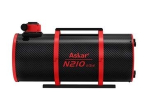 工具なしで光軸調整ができる口径210mmのニュートン式反射望遠鏡