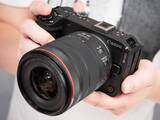 「30万円台のフルサイズ動画モデル「EOS R6 V」体験会レポート　7Kオープンゲート記録に対応　新パワーズームレンズとのマッチングも良し」の画像1