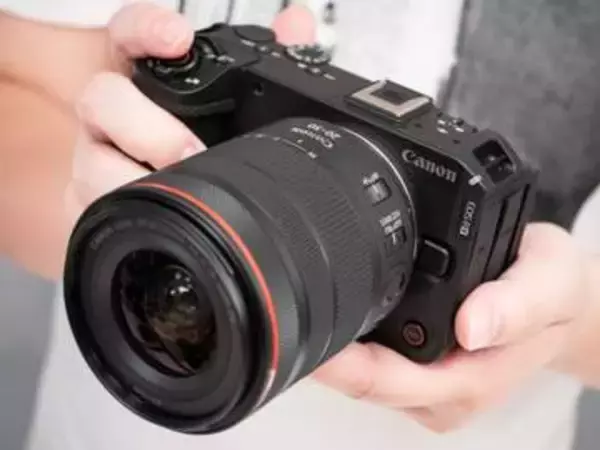 30万円台のフルサイズ動画モデル「EOS R6 V」体験会レポート　7Kオープンゲート記録に対応　新パワーズームレンズとのマッチングも良し