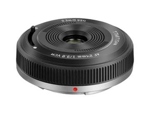 厚さ約16mmのフルサイズ対応AFレンズ　スライド式のレンズバリアを内蔵