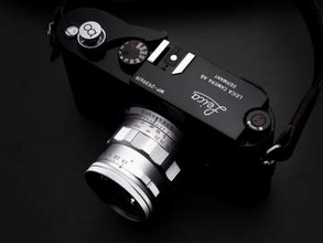 銘玉「Super-Six」の描写を再現した50mm F1.9レンズ　低コントラスト版も選択可能
