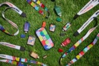 サンディスク、FIFA World Cup 2026の公式ライセンス品を発表　ホイッスル型のフラッシュドライブなど