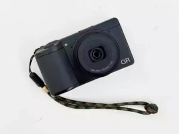 私はこれを買いました！：わずか2mmの薄型化が撮影体験を変えた　RICOH GR IV（大和田良）