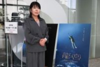 野村恵子写真展「龍宮」――生と死が循環する沖縄の「此岸と彼岸」を写す キヤノンギャラリーSで5月11日まで開催中