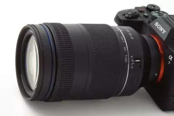 交換レンズレビュー：LK SAMYANG AF 60-180mm F2.8　名門らしい高画質を堪能　ありそうでなかった焦点域の望遠ズームレンズ