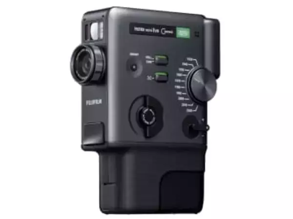 8mmフィルムカメラを彷彿とさせる“チェキ“「instax mini Evo Cinema」　動画撮影に対応　時代ごとのイメージで撮影できる「ジダイヤル」搭載