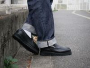 カメラマンのための黒革靴「ガイア」「マッシュ」「オルテガ」　式典・商談・展示会などでの撮影に