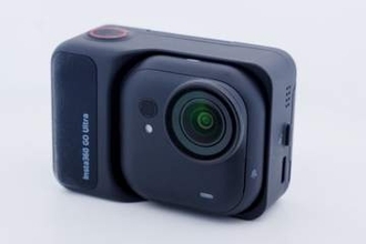写真とAI“ペンダント型AIデバイス”として使える「Insta360 Go Ultra」を試す - デジカメ Watch