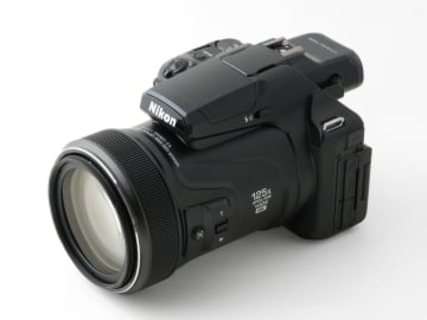 新製品レビュー：“高機能”レンズ一体型カメラ特集：ニコン COOLPIX P1100　超望遠3,000mm相当を撮影　日常から特殊なシーンまでをカバーする1台