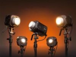 計5製品から選べる撮影用LED「amaran Halo」シリーズ　500g以下の小型モデルから545W出力のモノブロックタイプまで