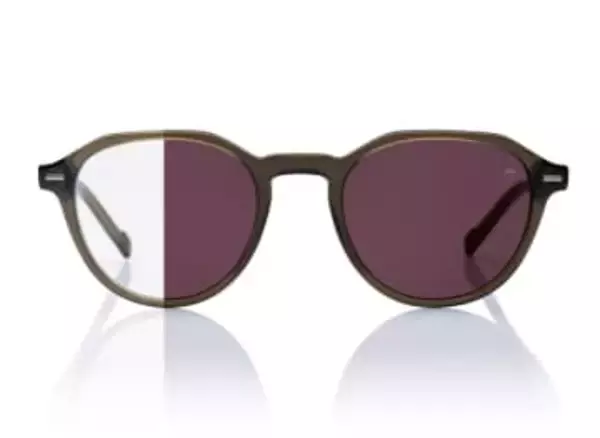 ZEISSの調光レンズに「新色Burgundy」　深みのある赤で“上品さと個性”を演出