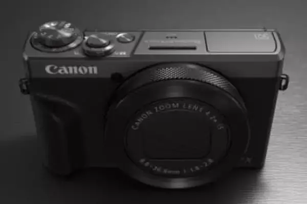 “PowerShot30周年”の限定モデルが登場　ベースモデルは「PowerShot G7 X Mark III」