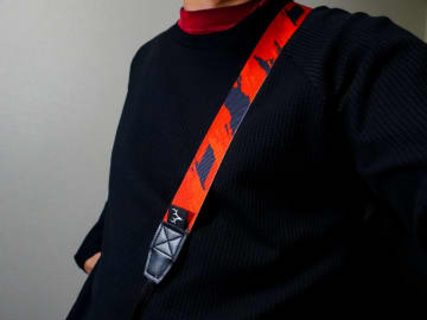 私はこれを買いました！：好きなもの×好きなもの＝即買い、な話　鹿島アントラーズ「カメラストラップ」（宮本義朗）