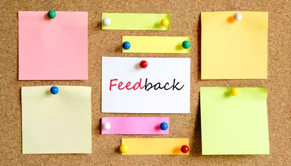 「効果の高いフィードバックのやり方とは？人材育成や評価で役立つ手法やコツについて解説」の画像