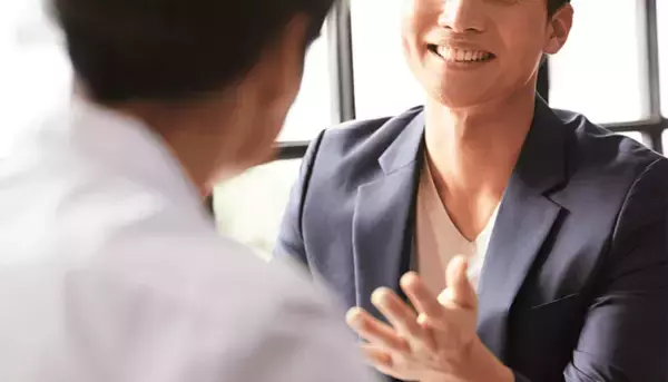 1on1に対するはたらく側の本音。調査から見える「あるべき姿」とは